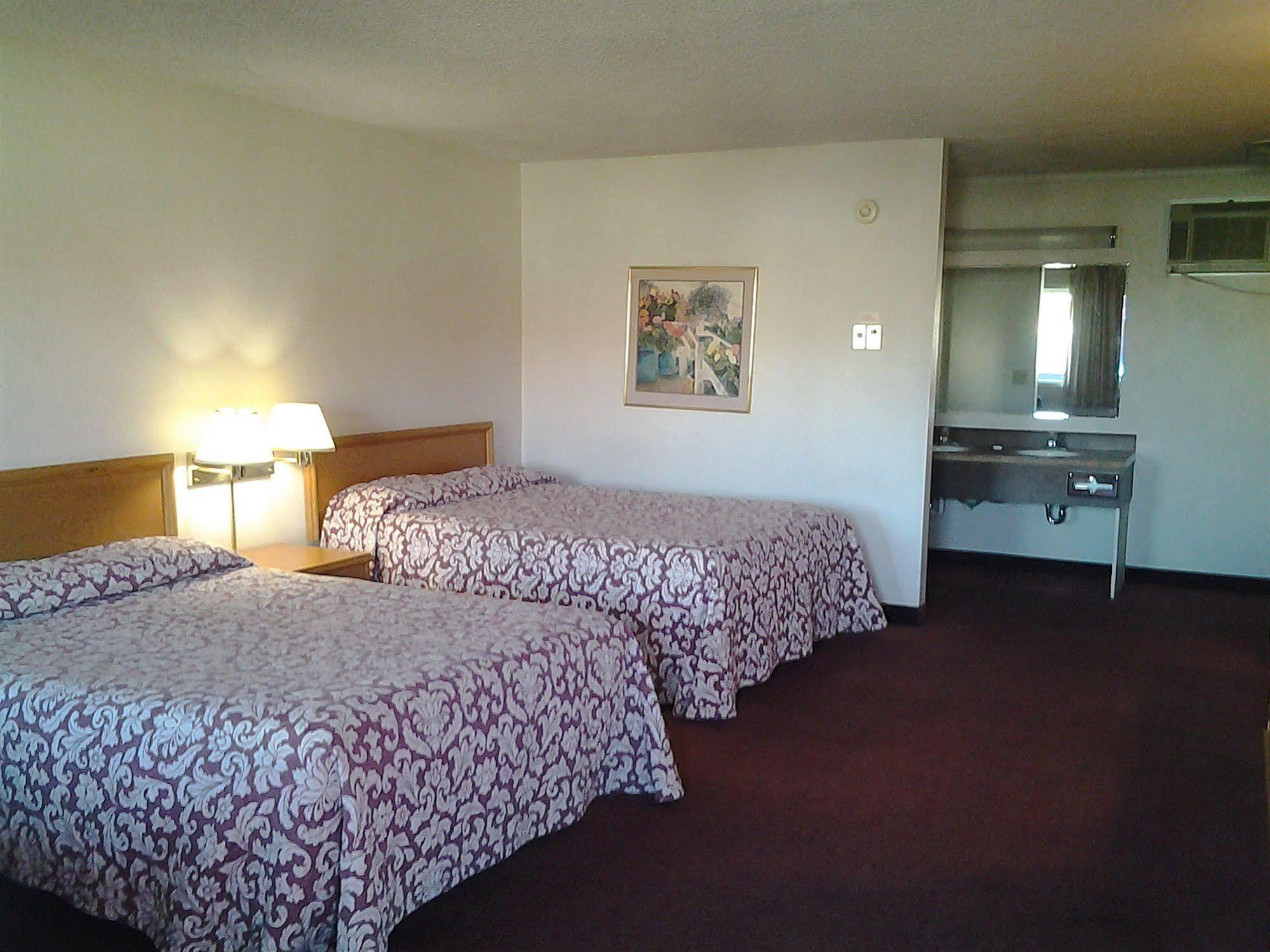 Yakima Valley Inn Exterior photo